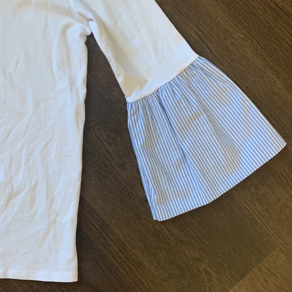 Alison Andrews white 3/4 top with bell sleeves size small - Picture 2 of 3